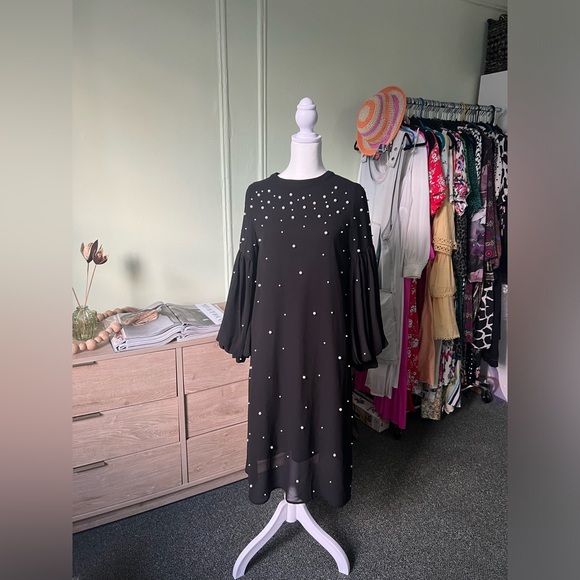 BYRD Modest Black & Ombre Embroidered White Pearl Chiffon Midi Knee-Length Dress - Picture 12 of 16